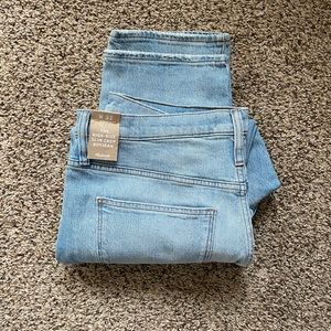 Madewell Jeans The High Rose Slim Crop Boyjean style. Size 32